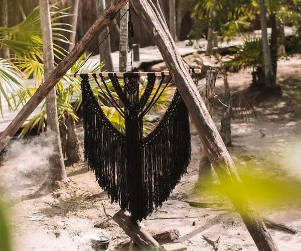 Uman Glamping & Cenote Luxuszelt *