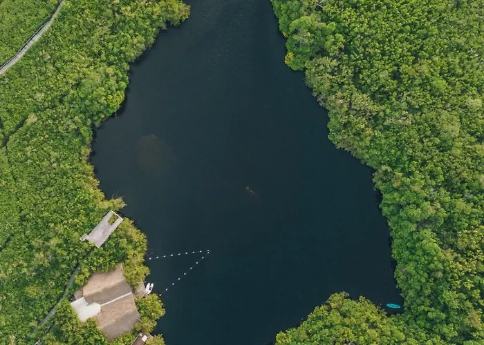 Uman Glamping & Cenote *